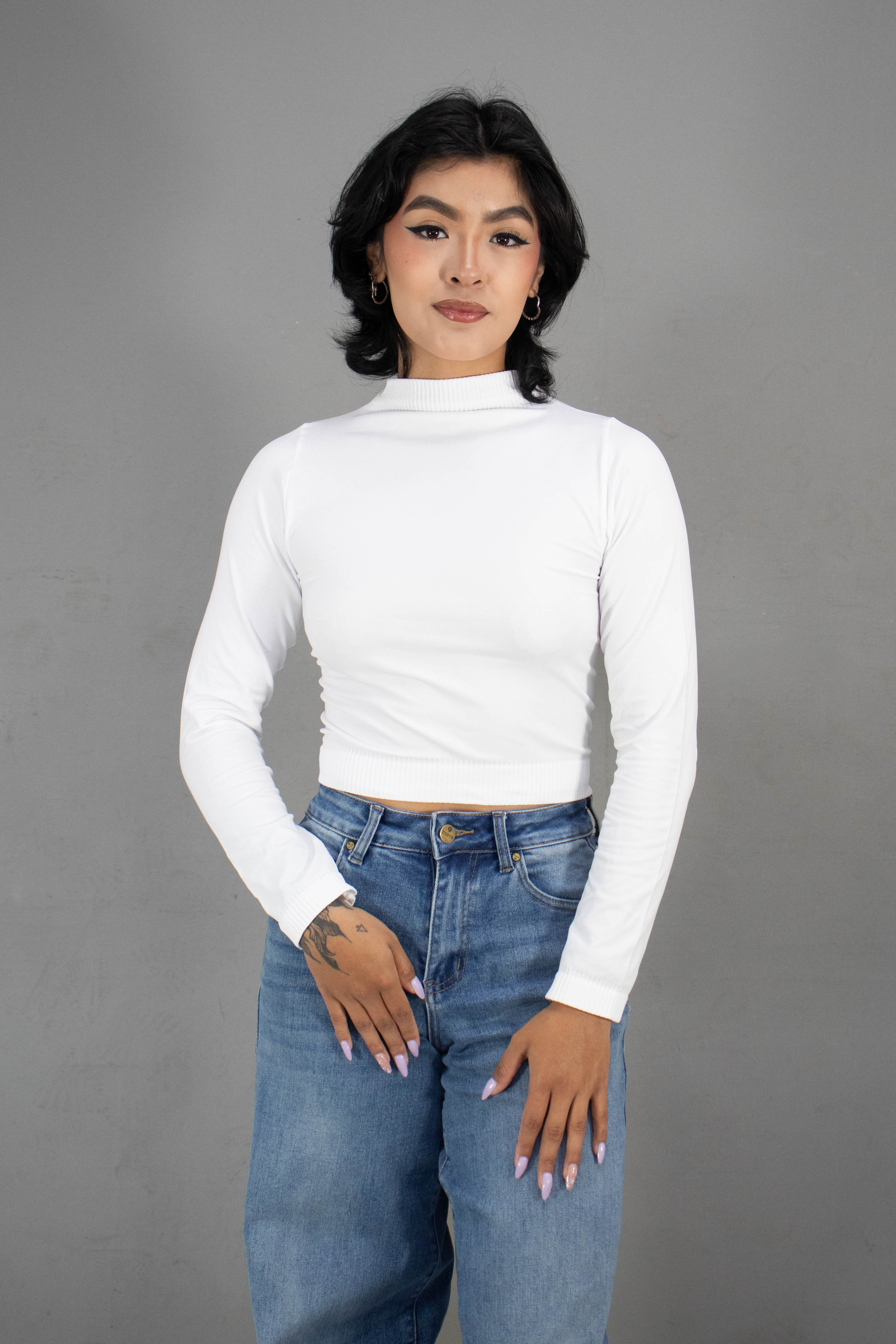 Blusa de Manga Larga Cuello Alto